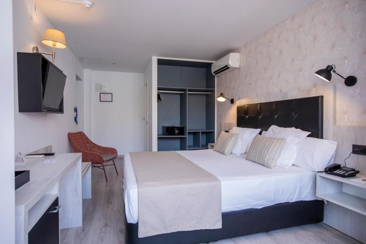 Soho Boutique Bahia Malaga Hotel Bagian luar foto