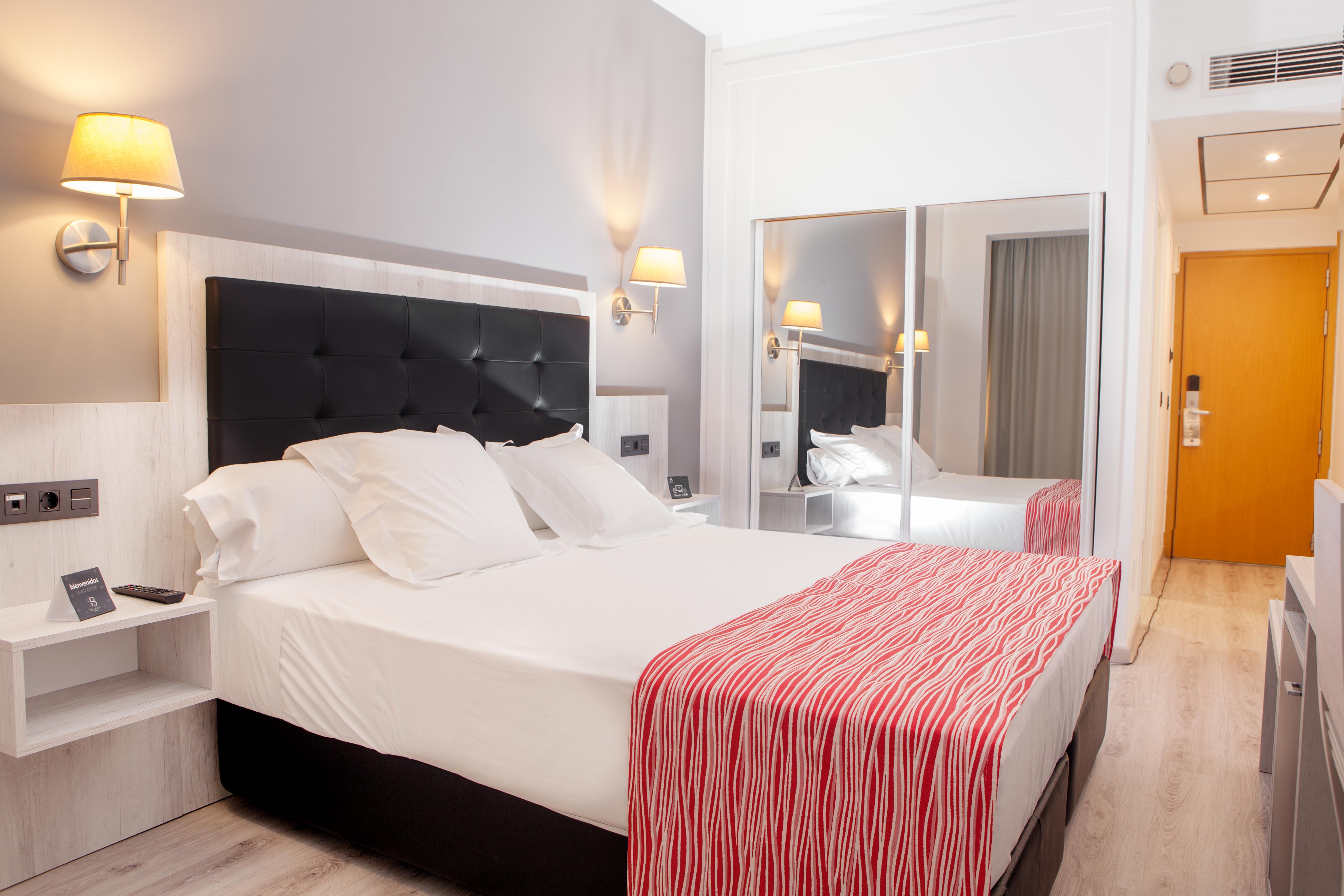Soho Boutique Bahia Malaga Hotel Bagian luar foto
